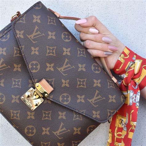 celebrities favorite louis vuitton bags|louis vuitton traditional bag.